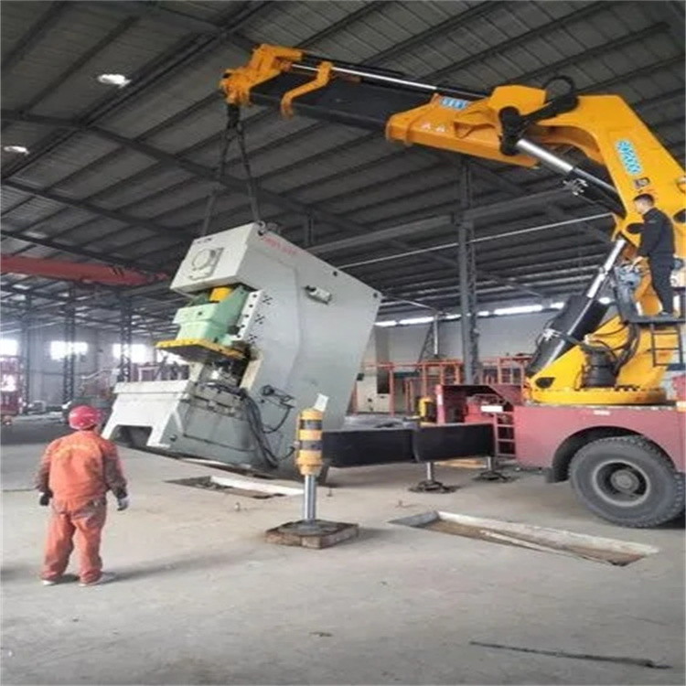 德清县80吨折臂吊车出租附近电话